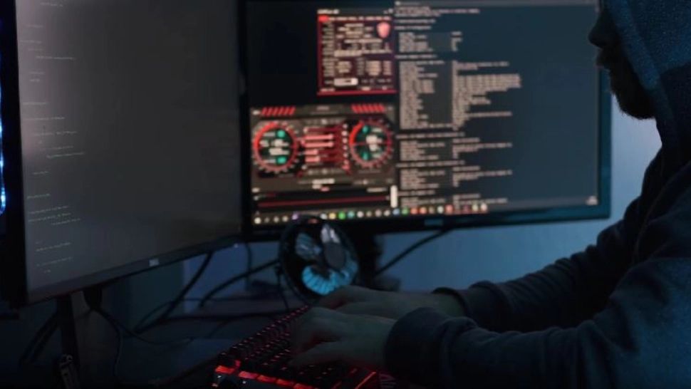 Escrocherie digitală: un tânăr de 18 ani a făcut un sistem fals de burse școlare