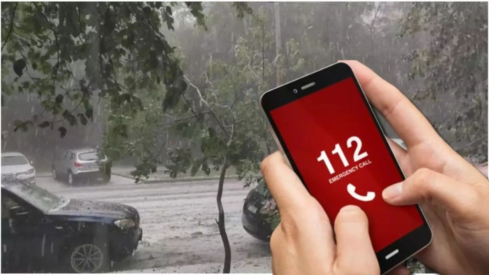 4 din 10 români se tem că locuința lor ar putea fi afectată de furtuni, iar 3 din 10 se tem de inundații - STUDIU