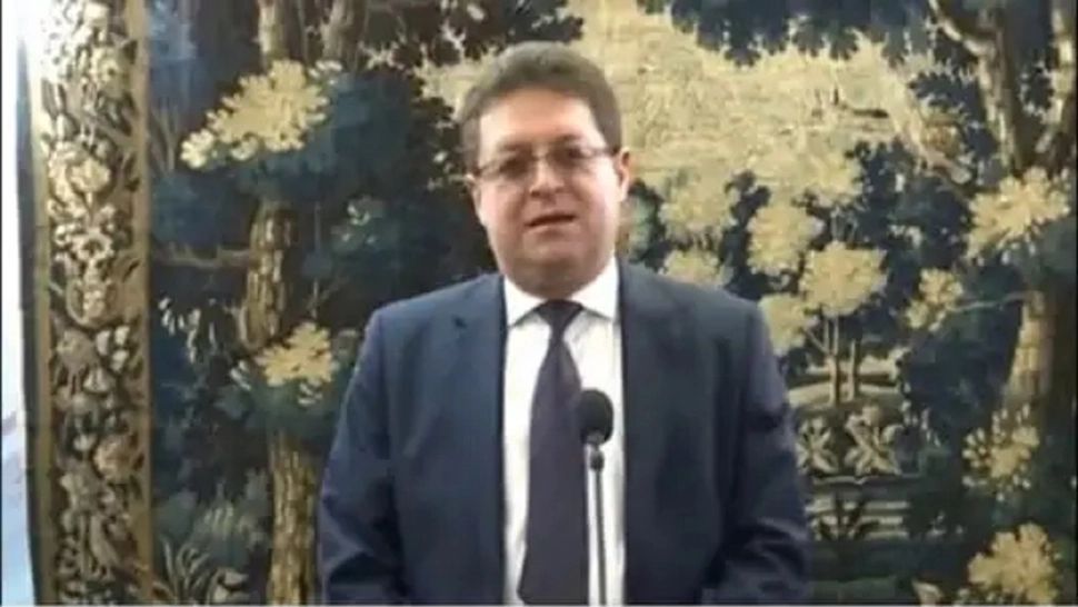 Salarii uriașe pentru șefii RAPPS. Un milion de euro pentru oamenii care împart vilele de protocol ale statului