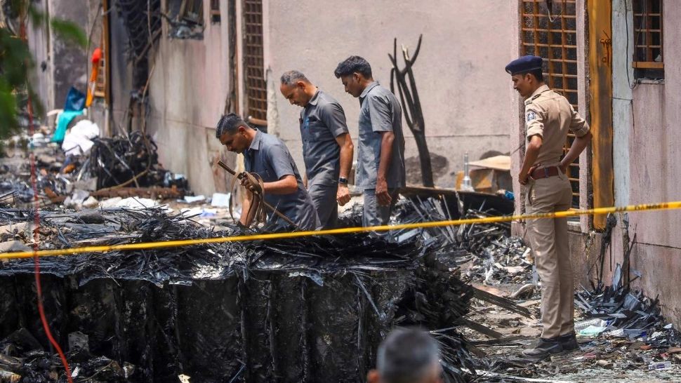 Ipoteza șocantă luată în calcul în cazul tragediei aviatice din India: accidentul ar fi putut fi provocat intenționat