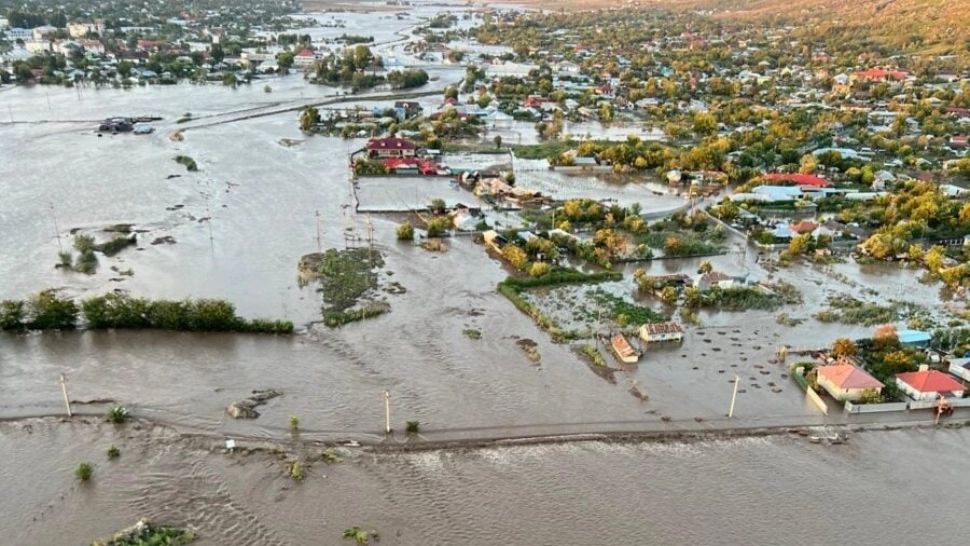 Alertă de viitură pe râurile din nouă județe, până vineri la prânz. HARTA cu zonele vizate