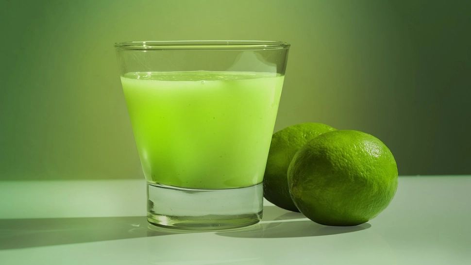 Sirop de lămâie cu ghimbir și turmeric. O licoare cu gust răcoritor