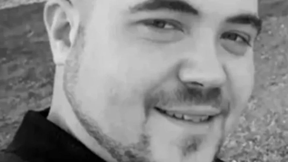 Destin nemilos: un tânăr de 28 de ani a murit la volan după ce a aflat la telefon că mama lui decedase