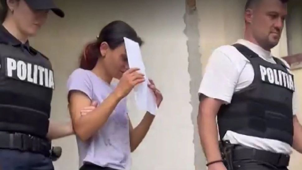 Pistă falsă în cazul crimei din Mureș: o tânără de 24 de ani s-a dat drept suspectul și a amenințat familia victimei