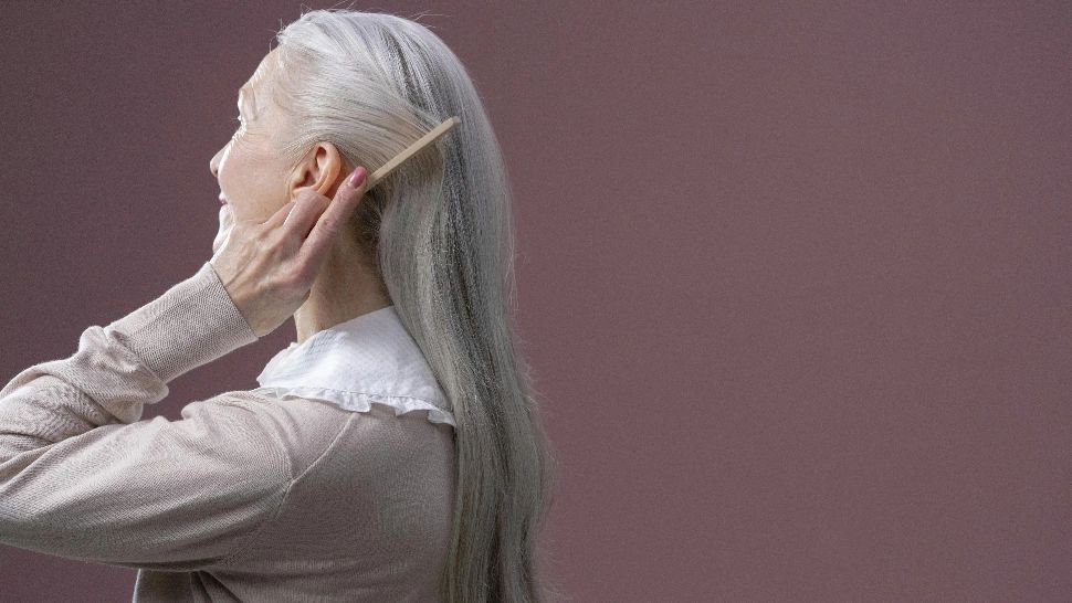 Metoda japoneză care te scapă de părul gri. Conține doar ingrediente naturale