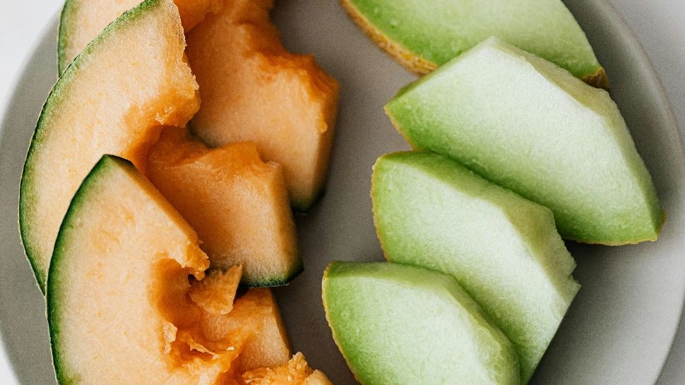 Cel mai bun fruct de vară pentru un bronz frumos și sănătos!