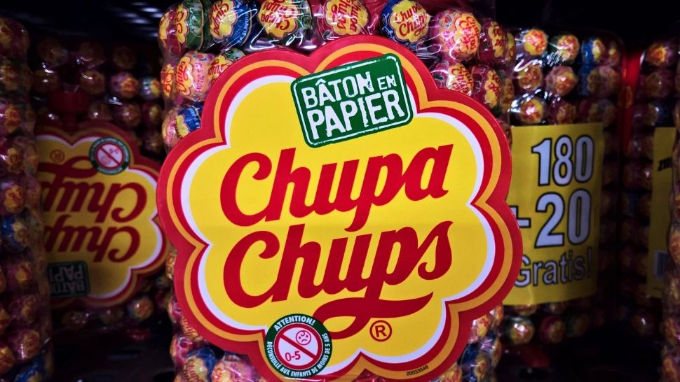 Drogurile „Chupa Chups” fac ravagii printre tineri. Traficanții atrag victimele cu acadele aromate