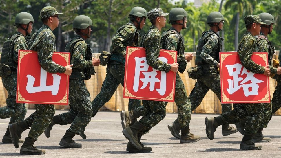  Radioul „telepatic” din China ar putea face unitățile de luptă invizibile, oferindu-le un avantaj în războiului electronic 