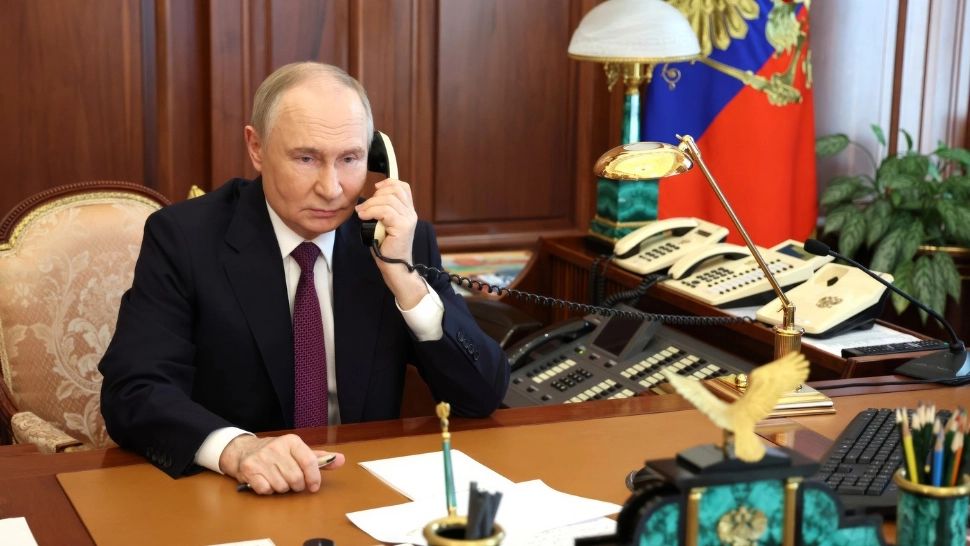 Discuție telefonică tensionată între Putin și Macron. Liderul de la Kremlin a dat vina pe Occident pentru războiul din Ucraina