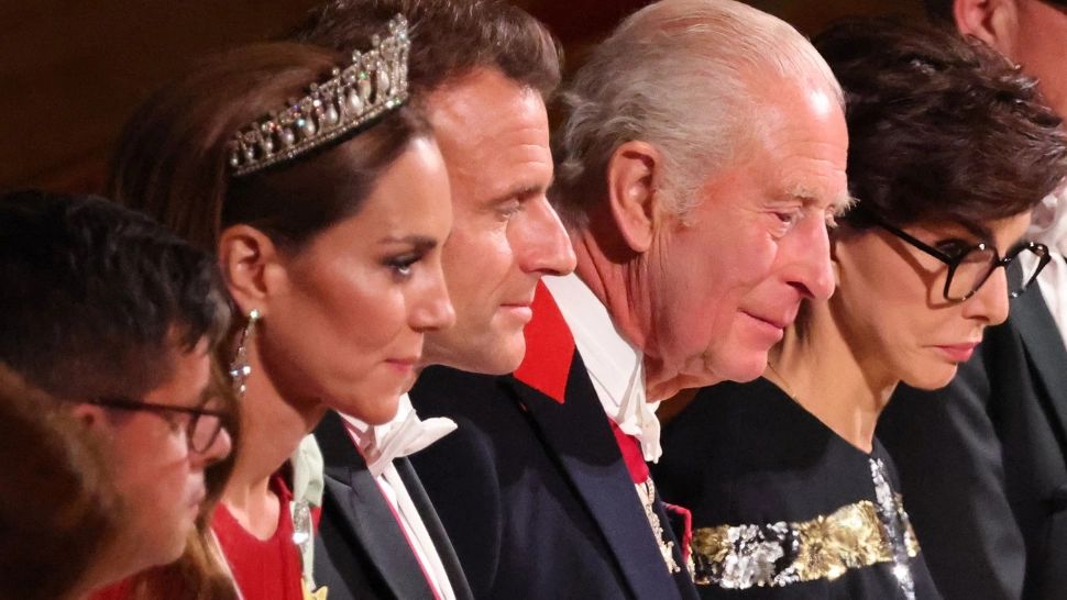 Petrecere cu ștaif dată de Regele Charles în cinstea lui Emmanuel Macron. Mari starlete prezente la eveniment