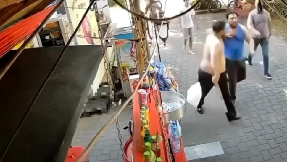 Oraşul Reghin, terorizat de interlopi. Două clanuri s-au tăiat cu macetele în miezul zilei, la ștrand, printre copii! - VIDEO