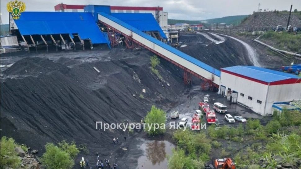 Tragedie în Rusia: 13 morți și 20 de răniți după ce un autobuz s-a prăbușit într-o râpă de 25 de metri adâncime