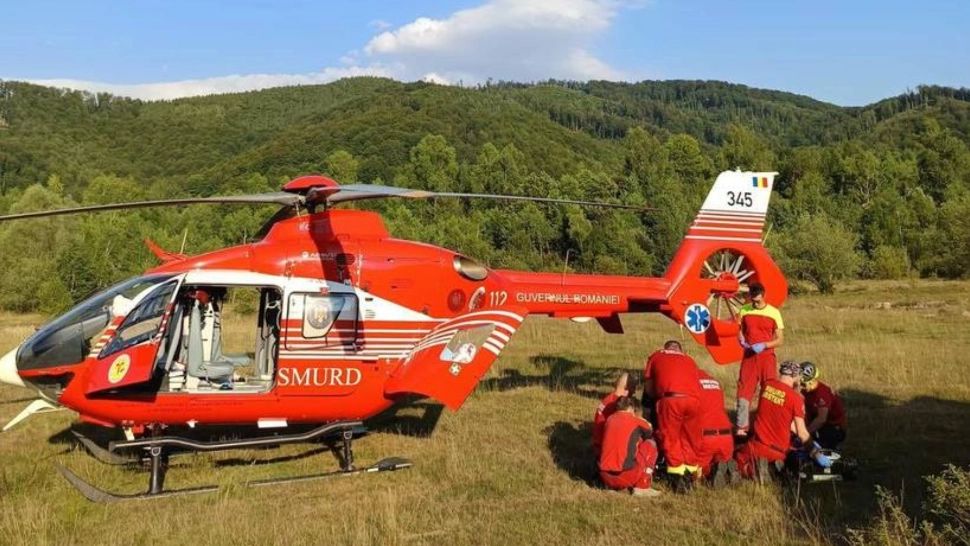 Turist rănit în apropiere de Vârful Piatra Bulzului, din Bihor. A fost solicitată intervenția elicopterului SMURD 