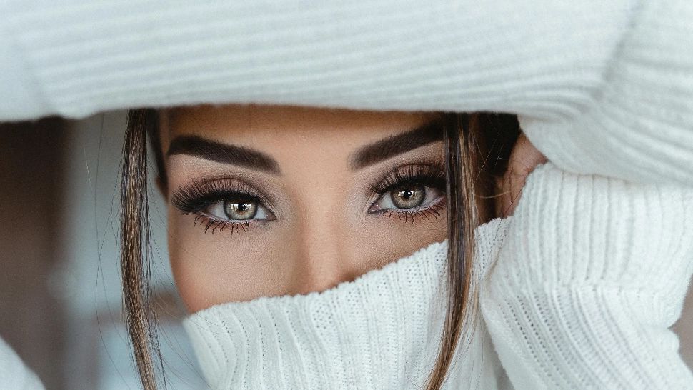 Cum să obții sprâncene mai dese. Trucuri și sfaturi de la specialiști