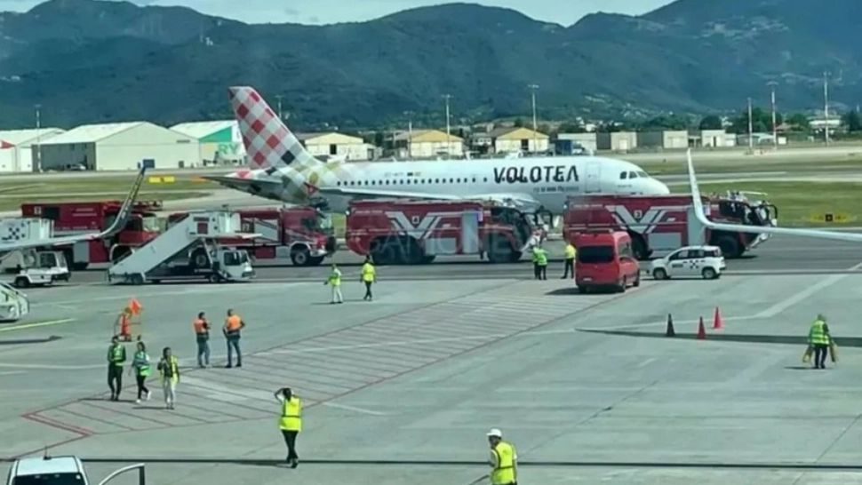 Caz șocant pe pista Aeroportului Milano-Bergamo: un bărbat, de 35 de ani, a murit după ce a fost aspirat de motorul unui avion care decola