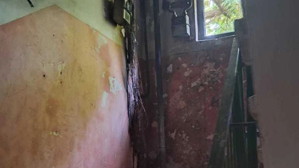 Incendiu uriaș într-un bloc: zeci de persoane evacuate din cauza unei țigări aruncate neglijent