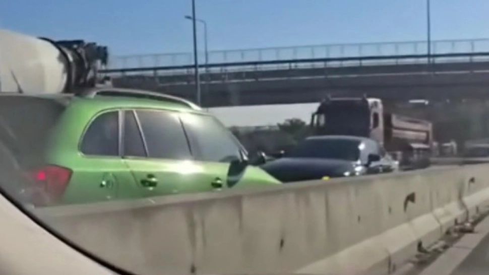 Pericol pe Autostrada Soarelui: șofer de 71 de ani, surprins circulând pe contrasens