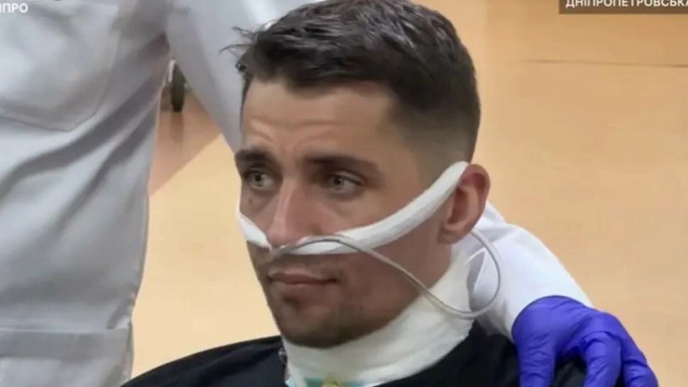 Povestea cutremurătoare a unui soldat ucrainean care a supraviețuit 5 zile după ce rușii i-au tăiat gâtul