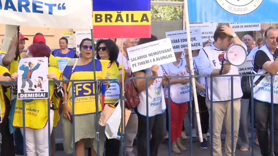 Profesorii rămân în stradă: începutul de an școlar, în continuare sub semnul întrebării