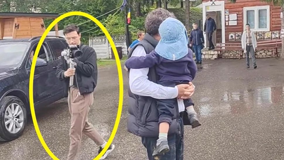 În campanie, la 3 luni după alegeri! Nicușor Dan, însoțit de o echipă de filmare în drumețiile de pe munte: ANCHETĂ BOMBĂ