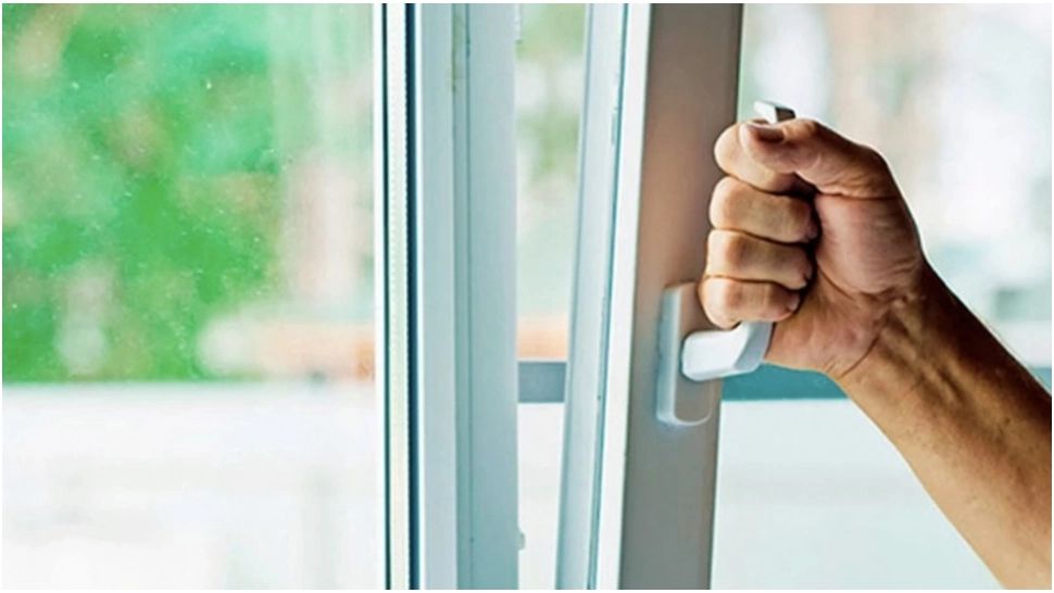 Care este ora perfectă pentru aerisirea locuinței vara. Greșeala pe care majoritatea românilor o fac