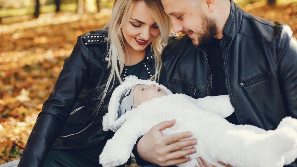 Ce nume de bebeluși sunt interzise prin lege în Spania. Gucci, Osama Bin Laden sau Stalin, pe lista neagră a oficialilor de la registrul civil