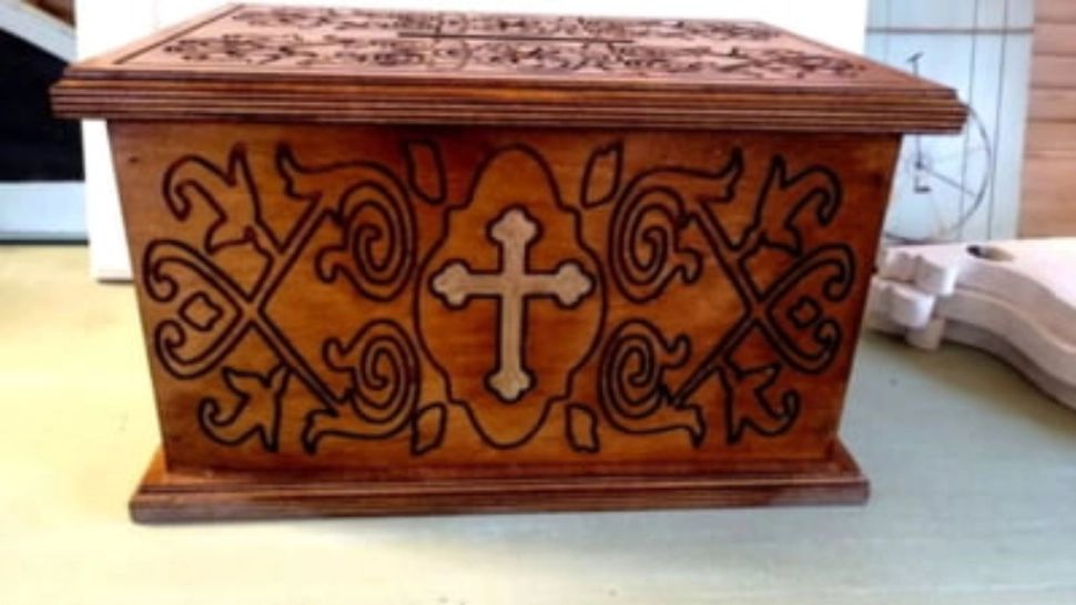 Adolescent de 17 ani, reținut după ce a furat din ”cutia milei”. Puștiul nu este la prima abatere 