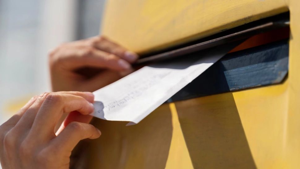 Escrocheria cu facturile false face din ce în ce mai multe victime. Românii, avertizați - la ce trebuie să fie atenți