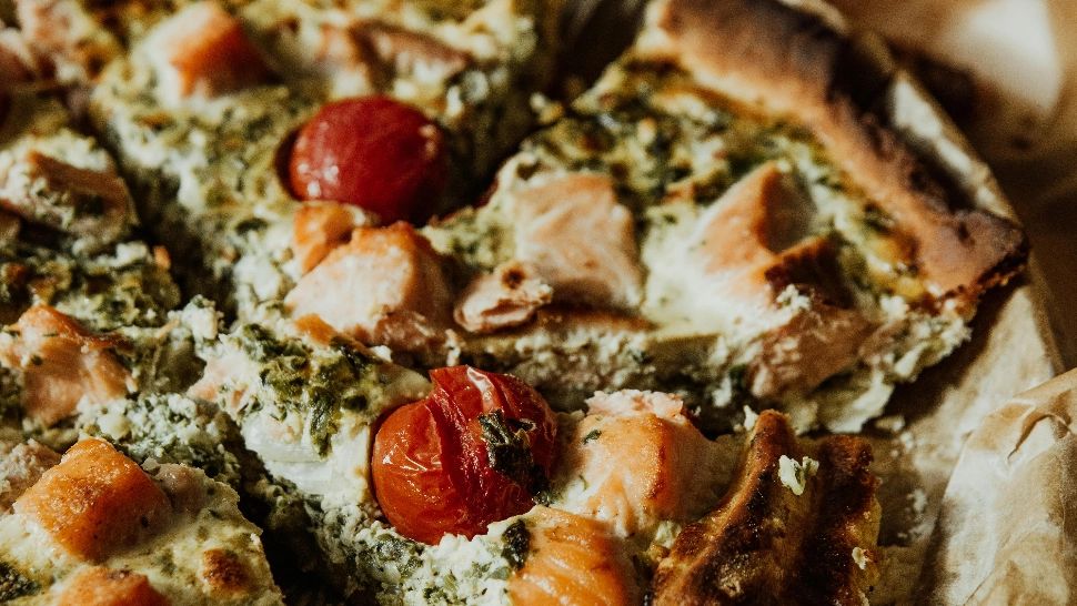 Frittata cu dovlecei și roșii. Un preparat de care nu te vei mai sătura