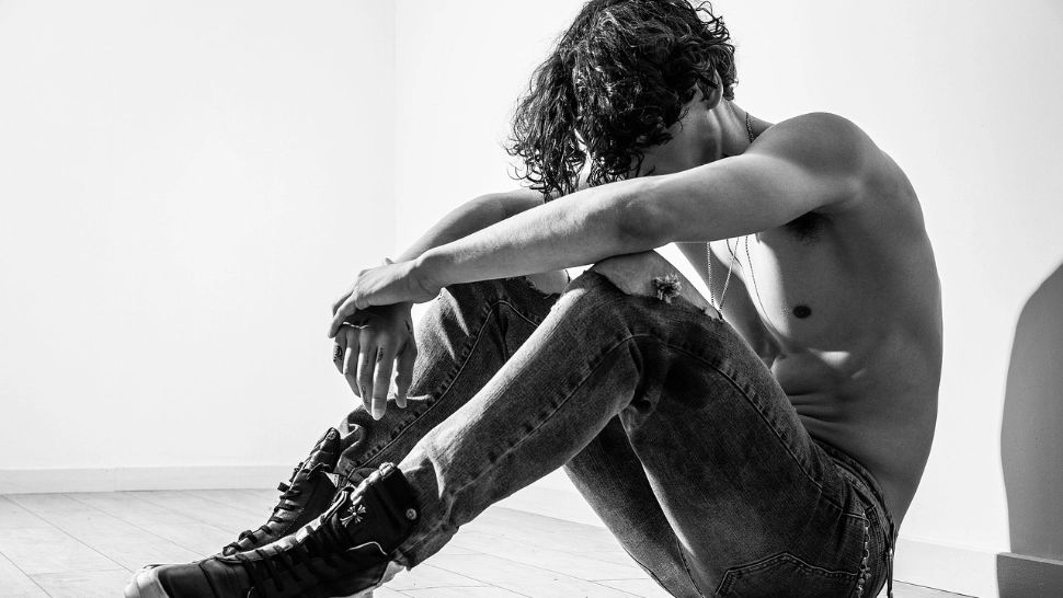 Coșmarul unei familii din Belgia: fiul român adoptat îi terorizează cu amenințări