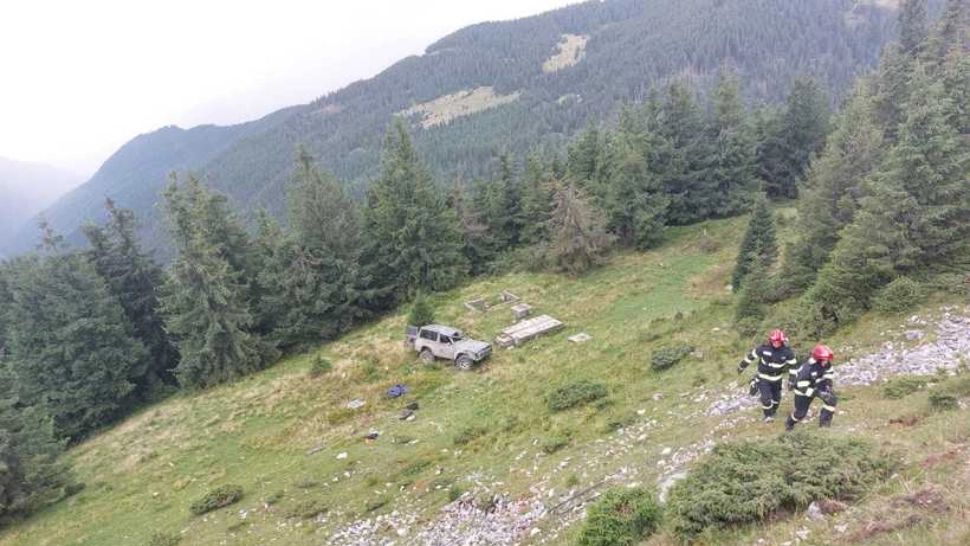 Accident grav în Maramureș – șase persoane rănite după ce o mașină s-a răsturnat