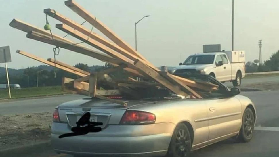 Ce spune noul Cod Rutier dacă transporți obiectele mai mari decât mașina și ce amenzi te pot aștepta