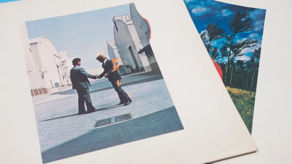 Cum a ajuns fotografia de pe coperta unui celebru album Pink Floyd să ilustreze întâlnirea Trump-Putin?