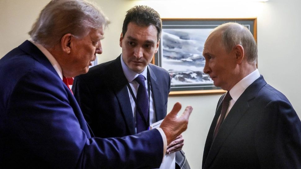 Ce a transmis limbajul corporal al lui Trump după summitul cu Putin. Un specialist a descifrat însemnăteatea fiecărei mișcări