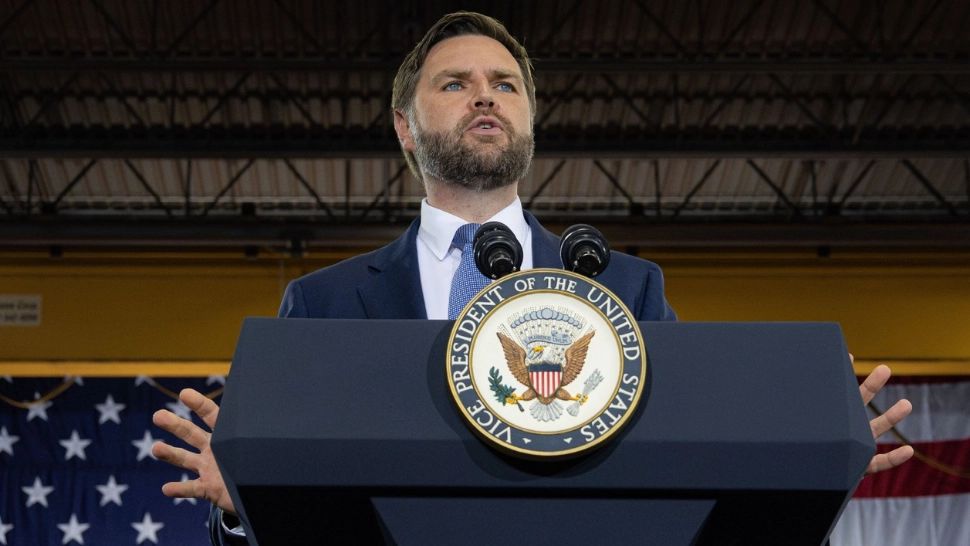 JD Vance spune că este pregătit să îi ia locul lui Trump, în caz de „Doamne ferește!”