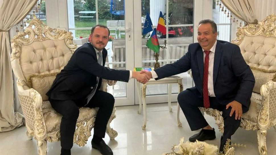 Sănătatea a ajuns la palat. Ministrul Rogobete, în vizită la Regele Cioabă