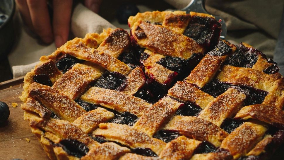 Tartă cu afine. Un desert rapid și delicios. Ingredientul folosit pentru cel mai fraged aluat