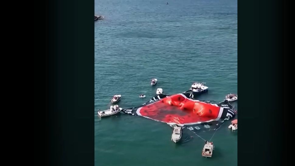 Protest în portul din Istanbul: Activiști au afișat bannere pro-palestiniene în bărci, pe Bosfor