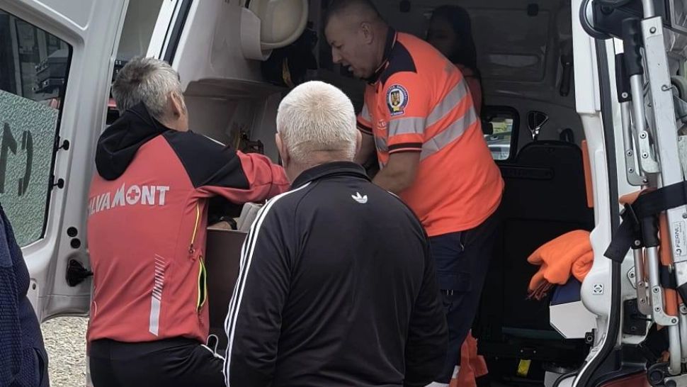 Şapte ucraineni au fost salvaţi din Munţii Maramureşului de către salvamontişti 