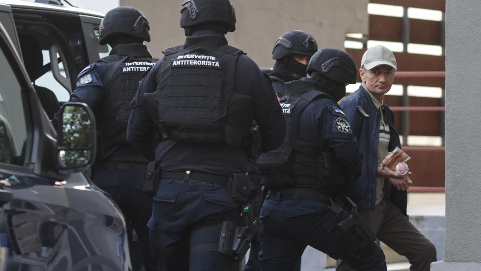 Alexandru Bălan, fostul șef al serviciilor secrete moldovenești, care spiona pentru Belarus, a fost arestat preventiv