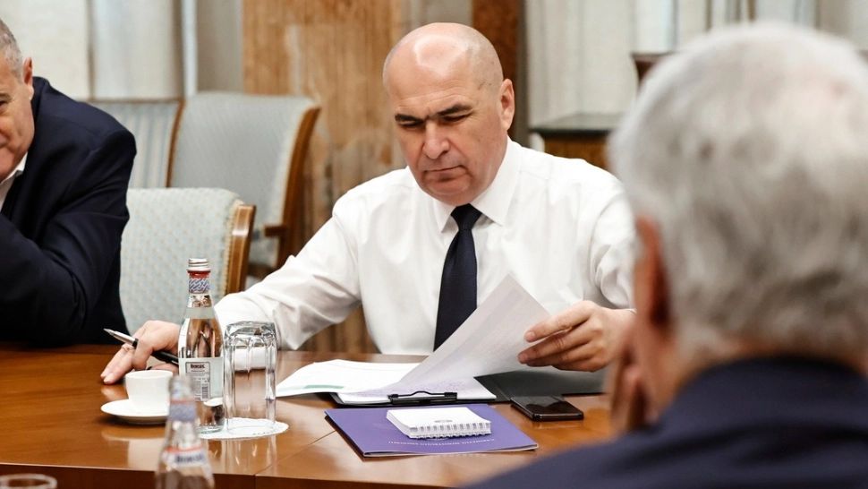 Influencerii lui Bolojan: arma lui Nicușor în campania electorală. Mii de euro pentru promovarea orașului Oradea