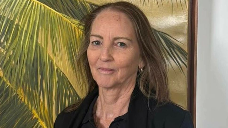 Concediată după 25 de ani de muncă: a antrenat fără să știe chatbot-ul care i-a luat locul