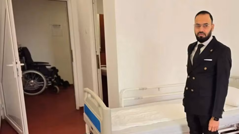 Directorul Spitalului din Caransebeș, reținut pe 24 de ore după ce a fost ridicat de DNA. Suspectul este un cunoscut chirurg și fost consilier în Ministerul Sănătății