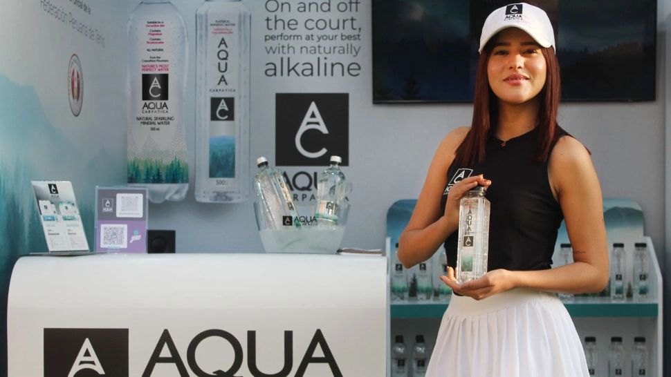 AQUA Carpatica devine partener oficial al Federației Peruane de Tenis și sărbătorește victoria istorică a echipei naționale peruane în Cupa Davis