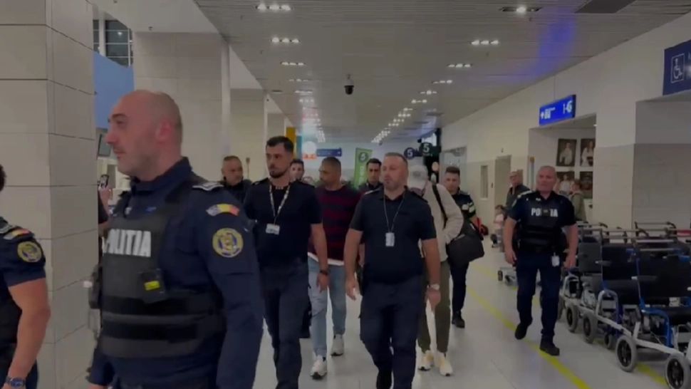 Bărbat condamnat pentru trafic de minori și proxenetism, adus în țară din Marea Britanie. Se afla pe lista Most Wanted