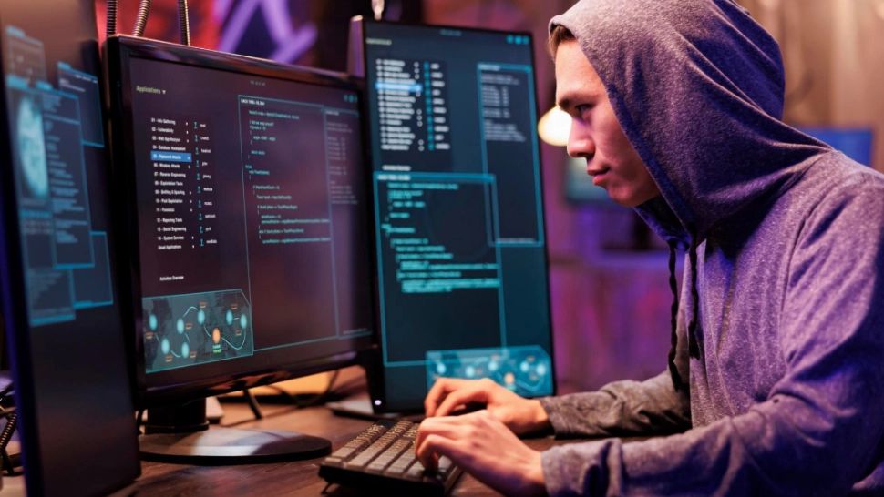 Adolescenți olandezi reținuți pentru spionaj în favoarea rușilor. Foloseau un dispozitiv „wi-fi sniffer”