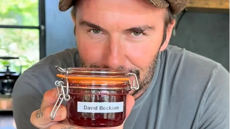 Rețeta a la „Beckham”: dulceața de prune cu rom care i-a transformat pasiunea sportivului într-un deliciu viral