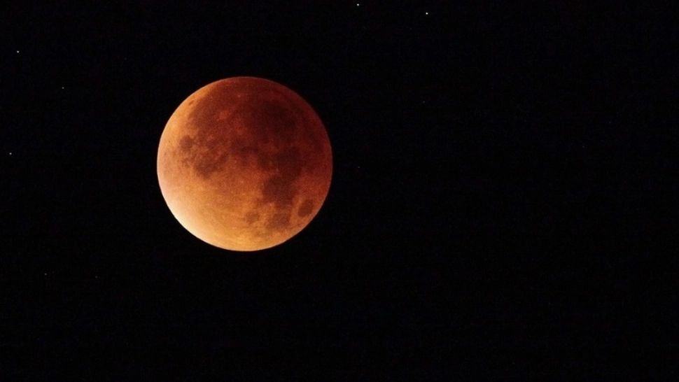 Când va avea loc ultima „Lună Sângerie”. Până în 2028 nu vom mai avea parte de un astfel de fenomen