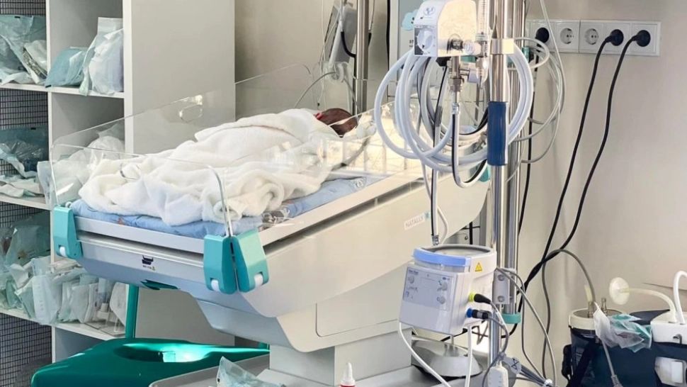 8 bebeluși de la maternitatea din Târgu Mureș, infectați cu bacteria care a omorât copiii de la Iași. Cum a fost evitat un deznodământ tragic?