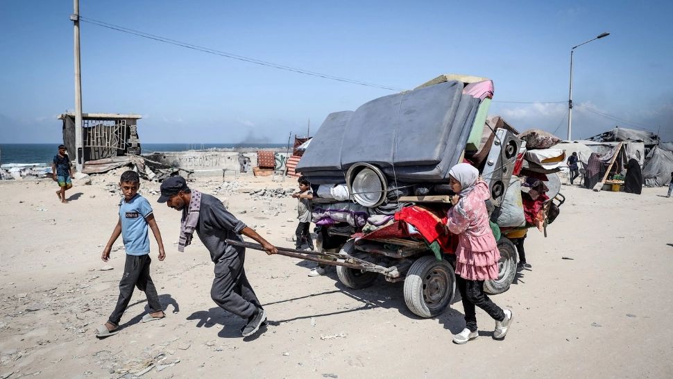 Israelul anunță o ofensivă devastatoare. Populația din Gaza este somată să părăsească imediat zona